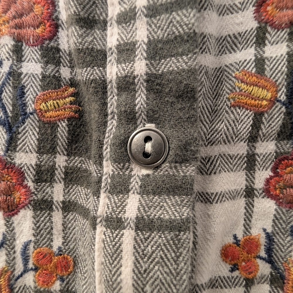 Knox Rose Black and White Plaid Shirt - Picture 8 of 10